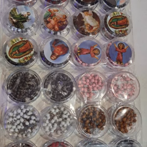 COLOURED ROSARY BEADS IN CASE 234567